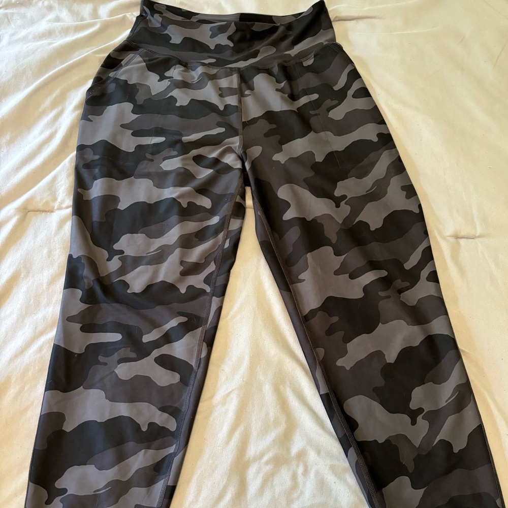 Brand: Old Navy  Condition: Barely used Size: M/L     Color: Black and grey camo